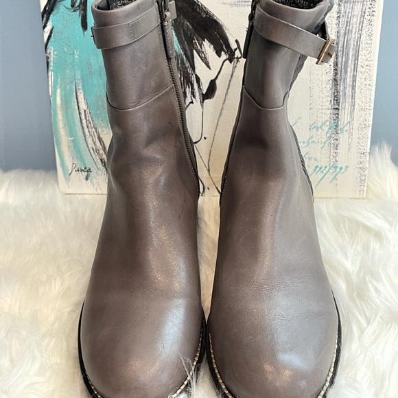 COLE HAAN GRAND OS GRAY LEATHER BOOTIES SIZE 7 - Picture 3 of 9